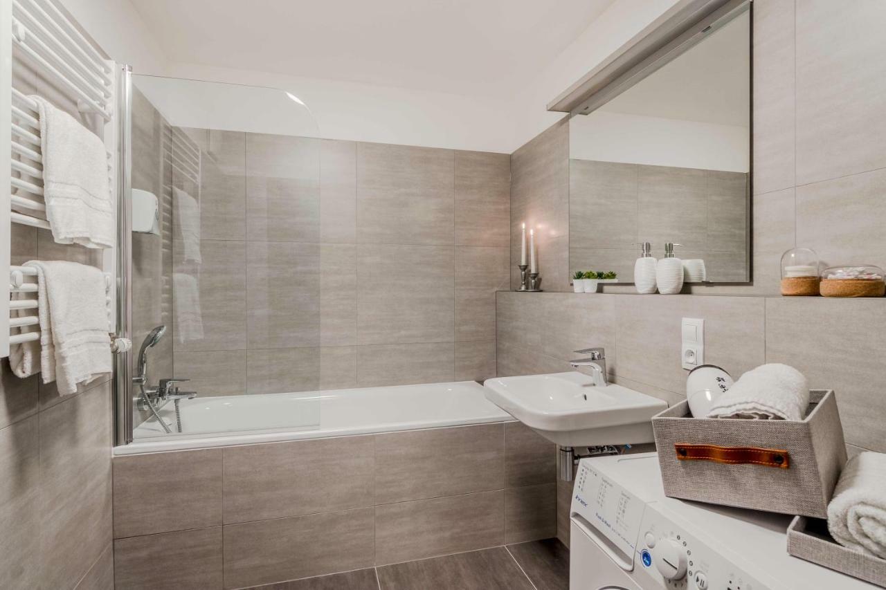 Prague Luxury Apartments Parking By Michal&Friends Εξωτερικό φωτογραφία