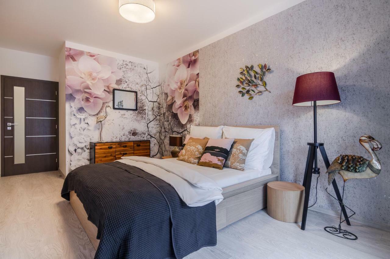 Prague Luxury Apartments Parking By Michal&Friends Εξωτερικό φωτογραφία